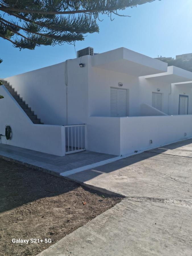 Red Rose Apartment Kámpos Exterior foto